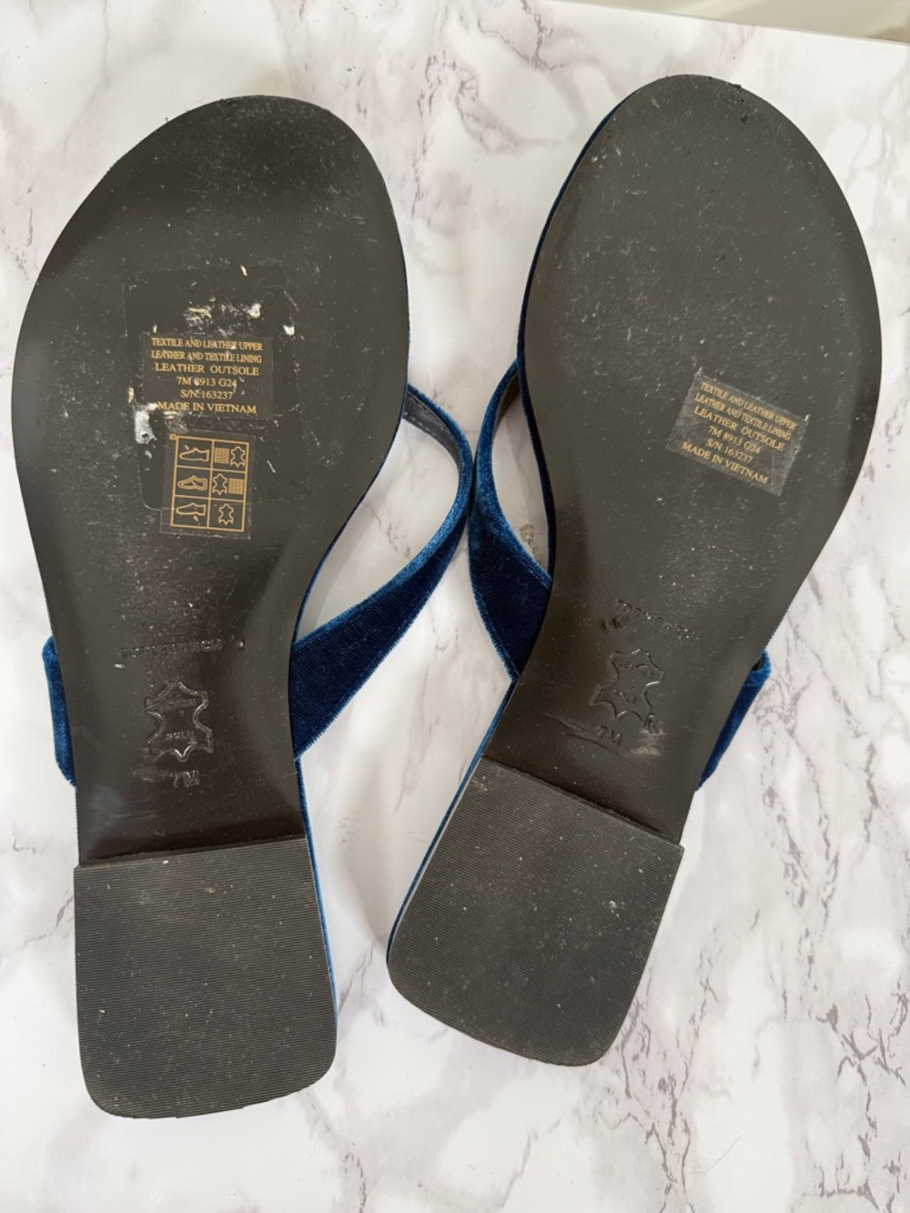 Tory Burch Blue Velvet Thong Sandals with Logo Accent - Picture 9 of 9